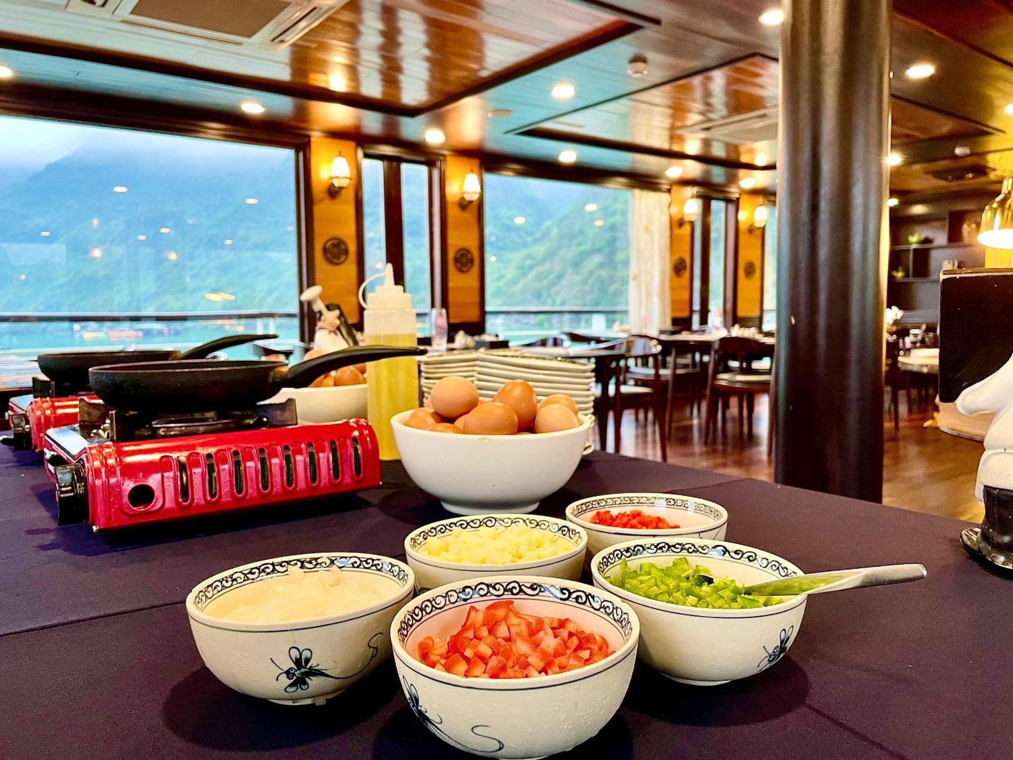V'Spirit Premier Cruise Hotel Ha Long Exterior foto